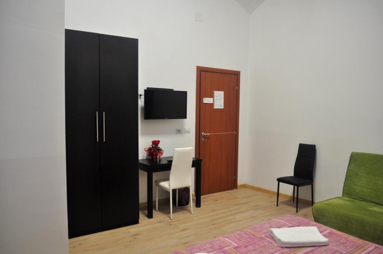 Angela Roma Guest House Екстериор снимка